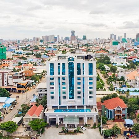 Ban Ban Hotel Phnom Penh Exterior foto
